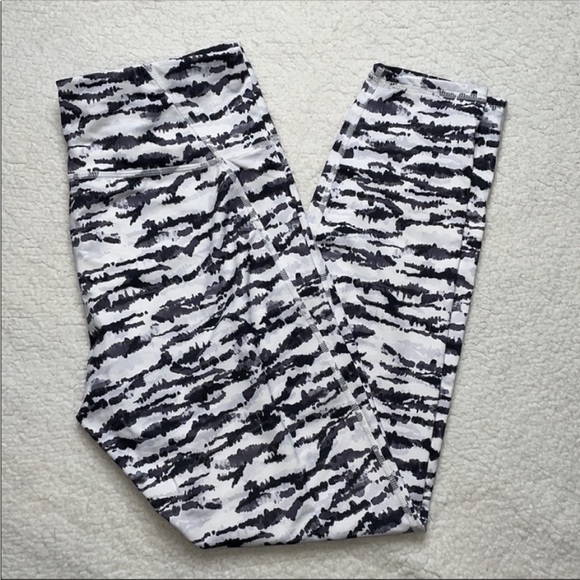 Zebra Animal Print Leggings Stretchy Size Large - Picture 5 of 7